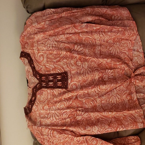 Four ladies tops size large - Picture 4 of 5